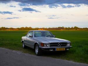 Imagen 4/6 de Mercedes-Benz 500 SLC (1981)