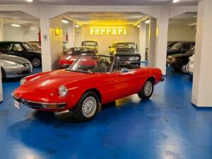 Image 39/43 of Alfa Romeo Spider Veloce 2000 (1982)