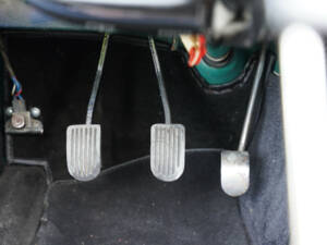Image 45/50 of MG MGB (1969)