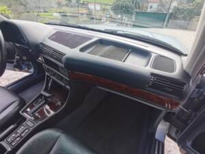 Imagen 16/26 de BMW 750i (1990)