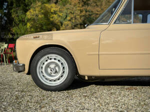 Image 10/100 of Alfa Romeo Giulia 1300 Super (1971)