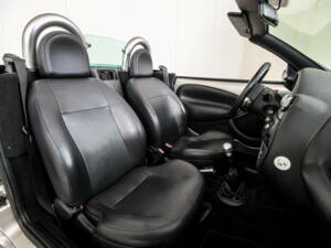 Image 16/50 de Ford Streetka (2004)