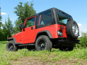 Image 3/58 of Jeep Wrangler 2.5L (1994)