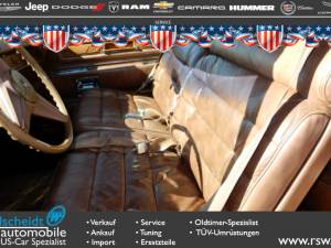 Image 32/46 of Cadillac Fleetwood Eldorado Coupe (1975)