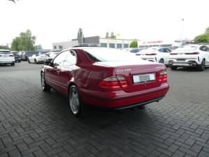 Bild 6/17 von Mercedes-Benz CLK 230 Kompressor (1997)