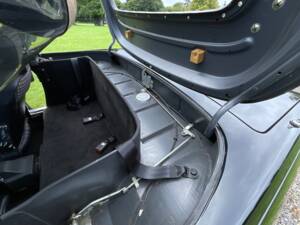 Imagen 43/45 de Mercedes-Benz 300 SL (1988)