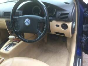 Bild 2/32 von Volkswagen Passat 4.0 W8 (2002)