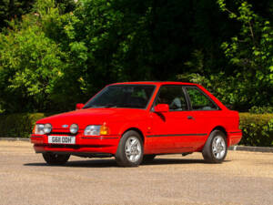 Image 17/50 of Ford Escort IV XR3i (1989)