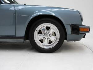 Immagine 10/15 di Porsche 911 Carrera 3.2 (1984)