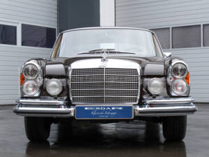 Image 29/35 of Mercedes-Benz 280 SE 3,5 (1970)