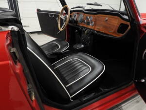 Bild 9/15 von Triumph TR 4A IRS (1967)