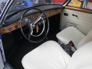 Bild 32/50 von Volkswagen Karmann Ghia 1500 (1970)