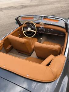 Image 5/10 of Mercedes-Benz 190 SL (1957)