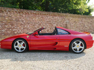 Imagen 35/50 de Ferrari F 355 F1 GTS (1998)