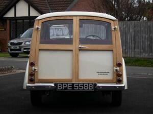 Image 5/20 of Morris Minor 1000 Traveller (1964)