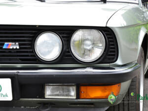 Image 35/50 of BMW 525i (1983)