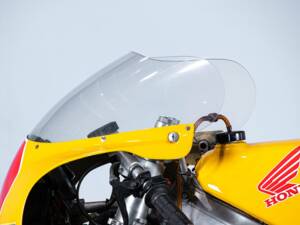 Bild 18/50 von Honda DUMMY (1992)