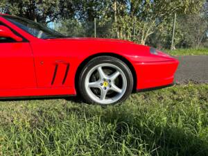 Afbeelding 14/34 van Ferrari 550 Maranello (1998)