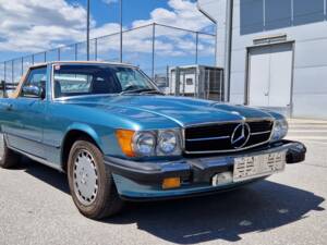 Image 11/82 of Mercedes-Benz 560 SL (1986)