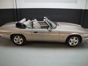 Image 3/50 of Jaguar XJS 4.0 (1995)