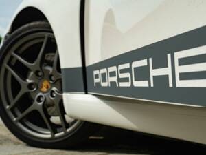 Image 17/50 of Porsche 911 Carrera (2009)