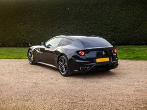 Bild 13/50 von Ferrari FF (2012)