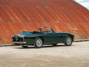 Image 15/38 of Aston Martin DB 2&#x2F;4 Mk III (1959)