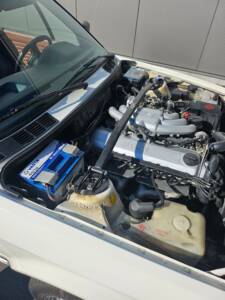 Immagine 45/67 di BMW 320i (1990)