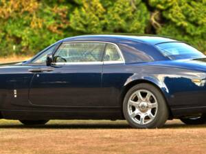 Bild 8/50 von Rolls-Royce Phantom Coupé (2010)