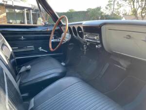 Image 5/5 of Chevrolet Corvair Monza (1965)