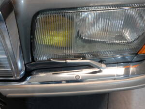 Image 6/31 of Mercedes-Benz 500 SEL (1987)