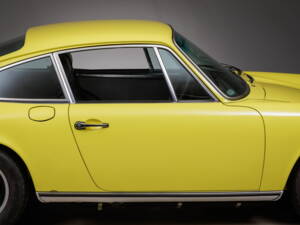 Image 7/28 of Porsche 911 2.4 S &quot;Oilflap&quot; (1972)