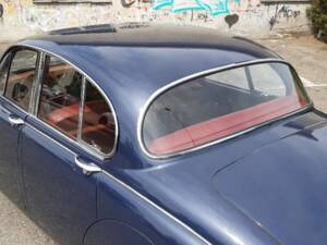 Image 22/49 of Jaguar Mk II 3.8 (1963)