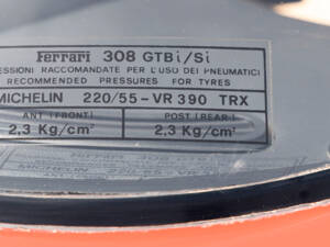 Image 23/46 de Ferrari 308 GTSi (1982)