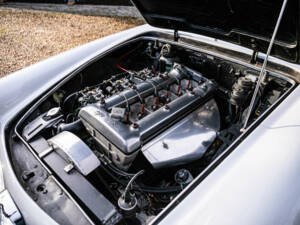 Image 3/50 of Alfa Romeo 2600 Spider (1963)