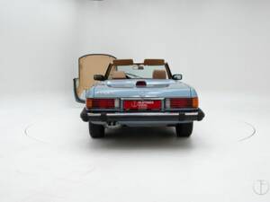 Bild 7/15 von Mercedes-Benz 560 SL (1986)