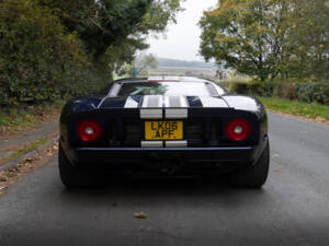 Image 5/18 of Ford GT (2006)