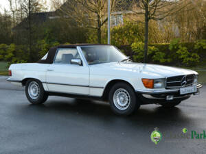 Image 15/41 de Mercedes-Benz 380 SL (1982)