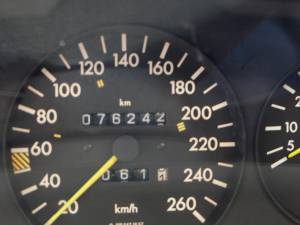 Immagine 75/84 di Mercedes-Benz 560 SEL (1987)