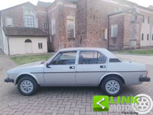 Afbeelding 5/10 van Alfa Romeo Alfetta 2.0 (1981)