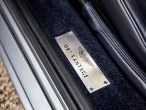 Immagine 23/50 di Aston Martin DB 7 Vantage (2003)