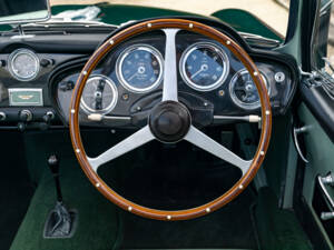 Image 27/38 of Aston Martin DB 2&#x2F;4 Mk III (1959)