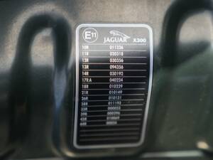 Image 26/30 of Jaguar XJ6 3.2 Sovereign (1997)