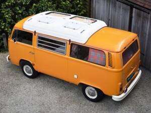 Image 6/49 of Volkswagen T2b Camper (1978)