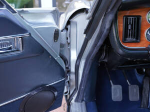 Bild 34/50 von Jaguar XJ 6 C 4.2 (1975)