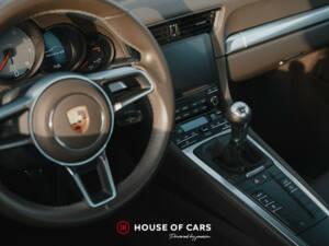 Image 30/44 of Porsche 911 Carrera 4S (2016)