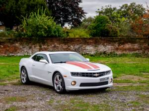 Image 15/50 of Chevrolet Camaro (2010)