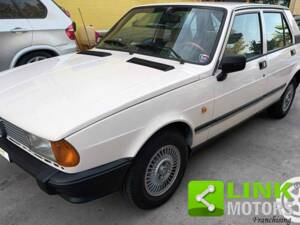 Immagine 1/10 di Alfa Romeo Giulietta 1.6 (1981)