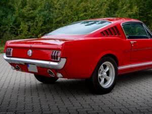 Image 13/29 de Ford Mustang 289 (1966)