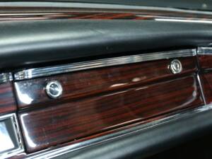 Bild 16/30 von Mercedes-Benz 250 SE (1966)